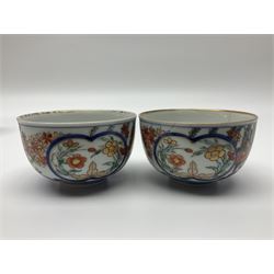 19th century and later Chinese ceramics, to include footed bowl, with hand painted floral and foliate decoration, with pierced lattice work border, upon three bracket feet, together with Chinese export porcelain rice bowl and cover, decorated in enamel with cockerels, against floral and foliate ground, three floral tea bowls and similar plate, largest D17.8cm