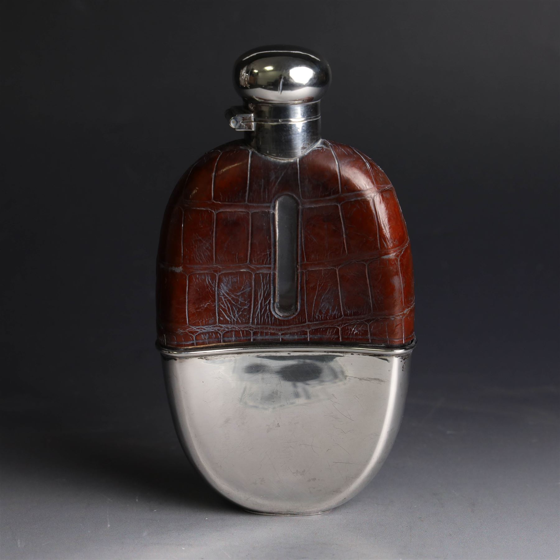 Edwardian hip flask, the glass body with leather cover,  removable silver cup and silver cap, the cup engraved with monogram, hallmarked Robert Pringle & Sons, Sheffield 1901, H15cm