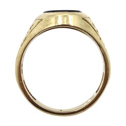 9ct gold black onyx signet ring, Birmingham 1972