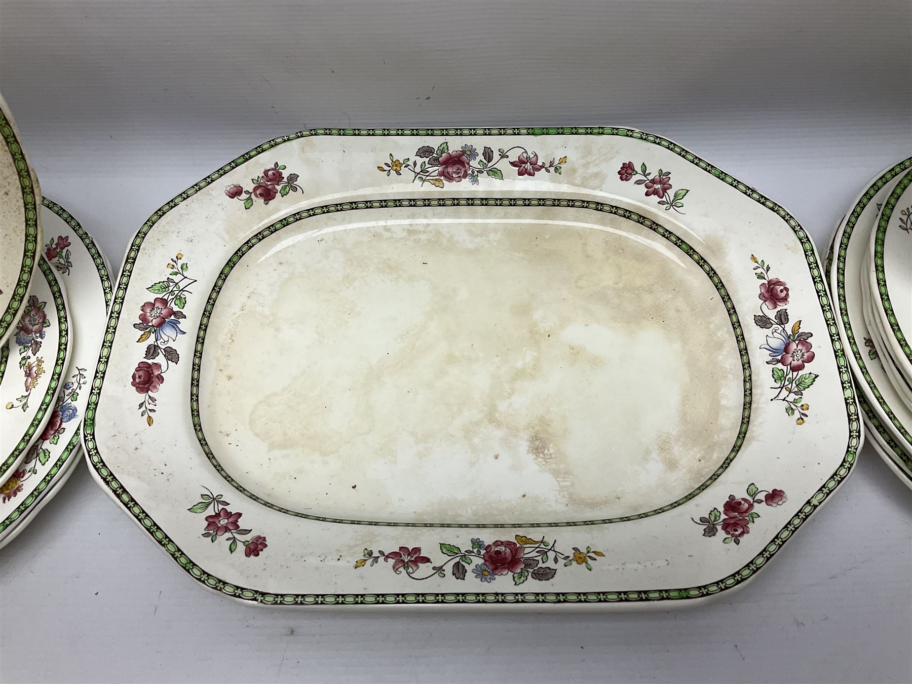 Copeland Spode, Spode's Glory pattern part dinner service, comprising two covered tureens, six dinner plates, six side plates, six dessert plates, sauce jug, three serving dishes of various sizes   