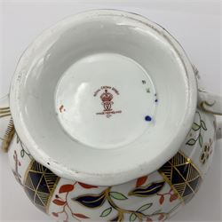 Early 20th century Royal Crown Derby teapot, decorated in a variant of the Imari pattern with blue and red prunus blossoms, with printed mark beneath including illustration date code for 1927, H14cm
