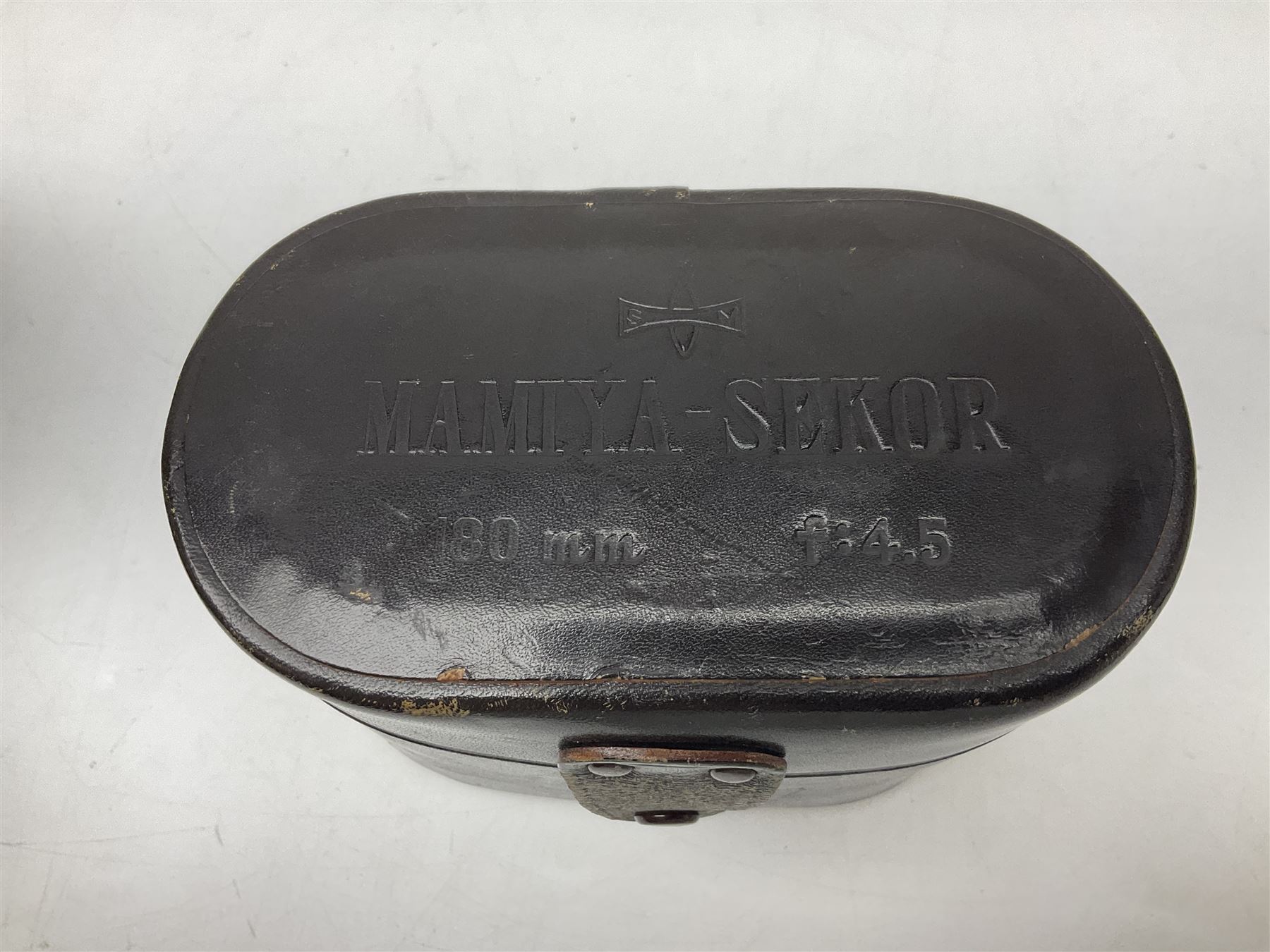 Mamiyaflex C3 TLR camera body, serial no. 2399634, with 'Mamiya Sekor 1:4.5 f=18cm' lens, serial no. 690864 and 736076