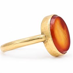19th / early 20th century 18ct gold agate intaglio seal ring, depicting a Roman soldier