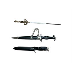 Collection of reproduction daggers, largest L45cm