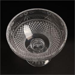 Stuart Crystal Beaconsfield pattern bowl on pedestal foot, D20cm