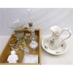  20th century oil lamp with twisted clear glass stem, silver-plated cigarette box, clear glass ice bucket, modern glass centrepiece, Italian jug and bowl, scent bottles etc in one box  