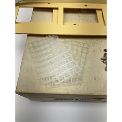 Tri-ang Hornby - set No.5084 Canopy Extension Kit, in plain box with label to each end