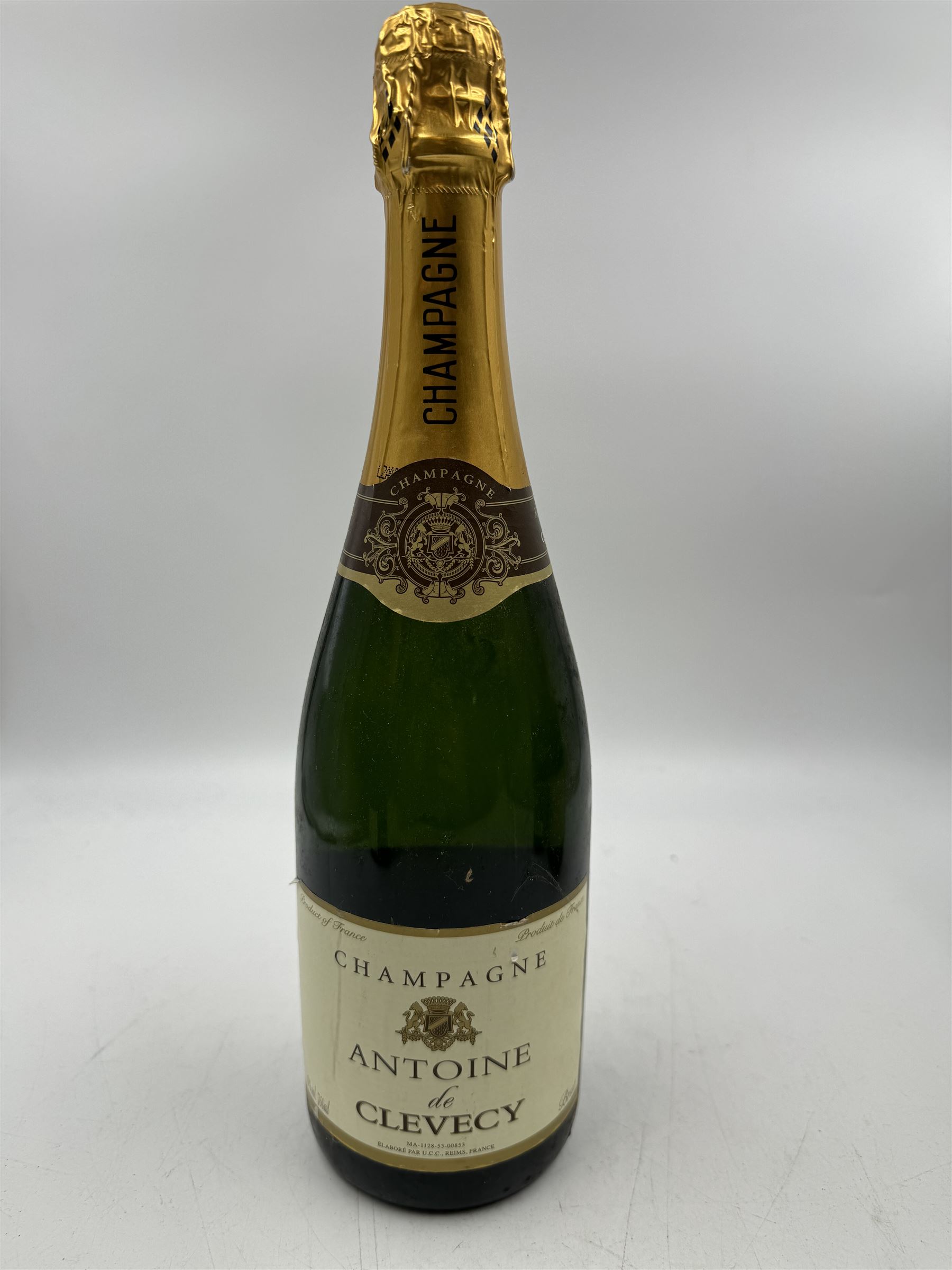 Mixed champagne; Chateau D'ay Ayala & Co 1919, Oudinot a Epernay, Antoine de Clevecy and Lanson Black Label, various contents and proof (4)