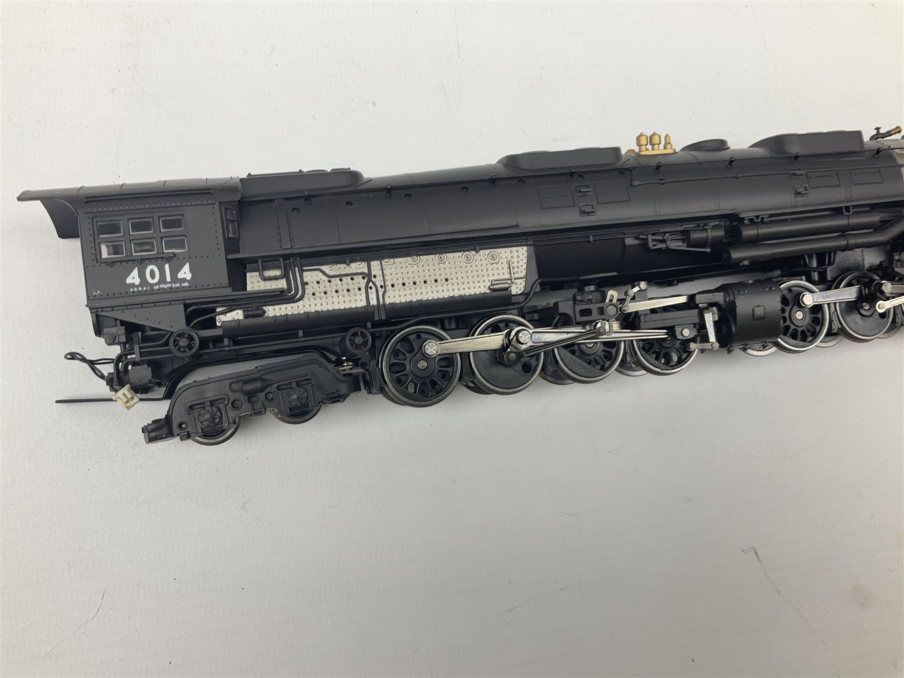 Hornby Hobbies Rivarossi HO scale Union Pacific 4014 60th Anniversary Celebratory Model