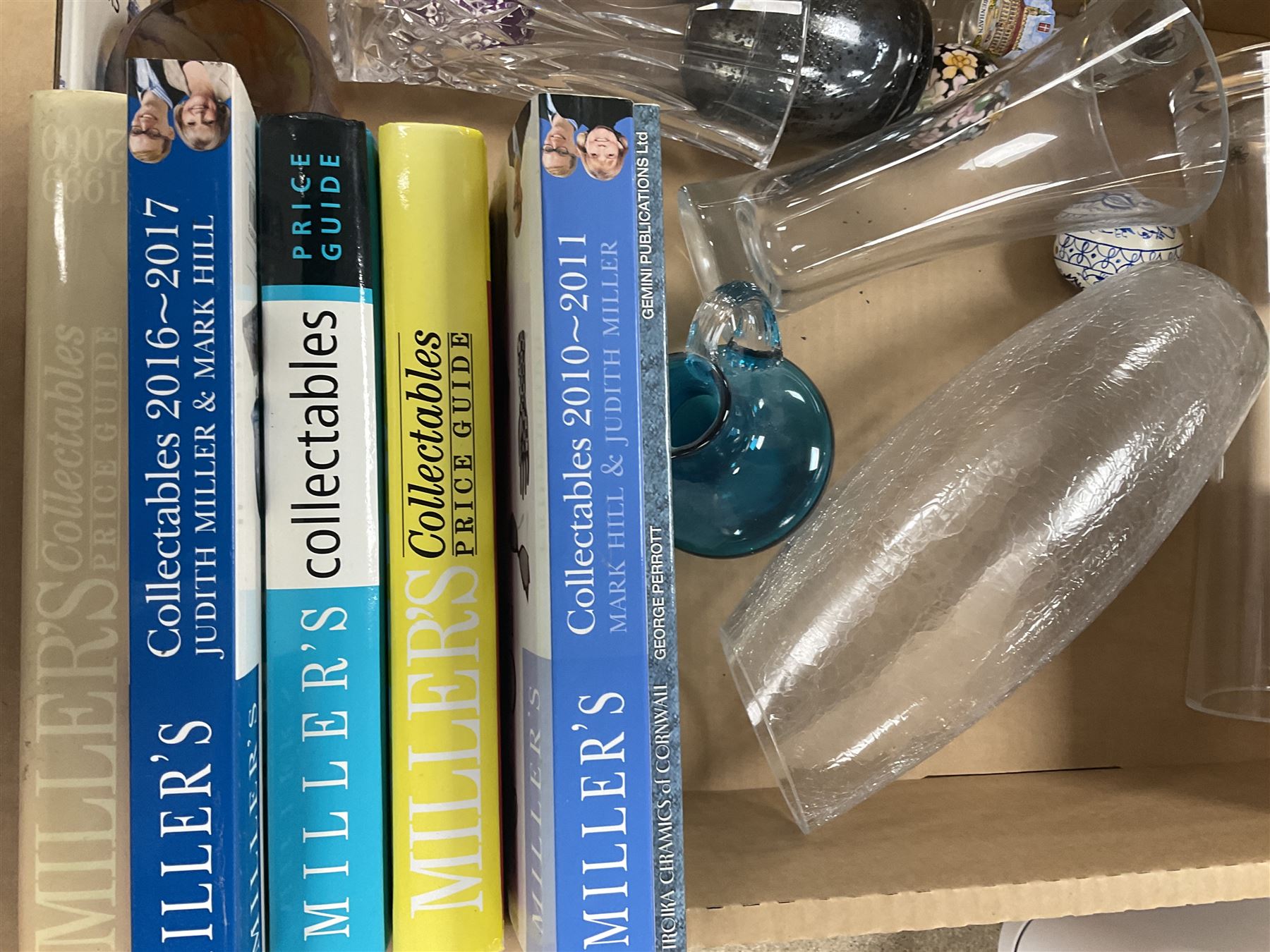 Collection of specimens including Lapis Lazuli, Tigers Eye, Actinolite etc, together with glass vases, books and other collectables 