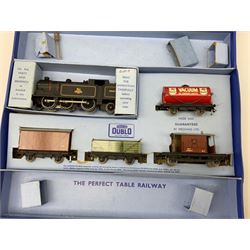 Hornby Dublo - three-rail EDG17 Tank Goods Train set with BR black 0-6-2 Tank locomotive No.69567, three items of rolling stock and brake van, lacking track, boxed with oil bottle.