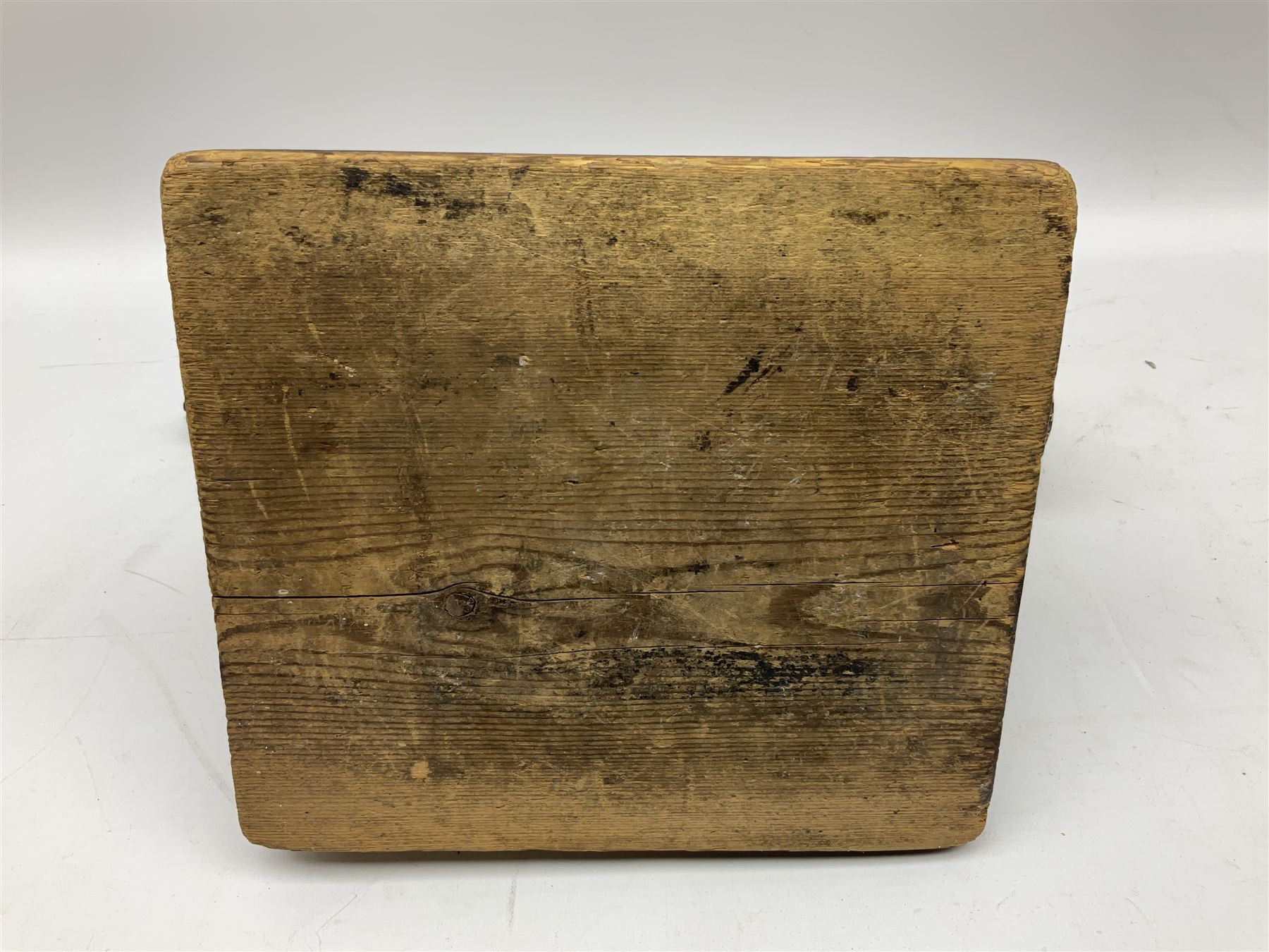 Victorian cuff and collar tabletop mangle, the ribbed brass rollers in a cast iron frame mounted on a wooden base