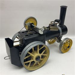 Mamod steam traction engine with log wagon and load, finished in black and yellow, with burner, total L60cm; and MSS live steam 0-4-0 tank locomotive on track section (4)