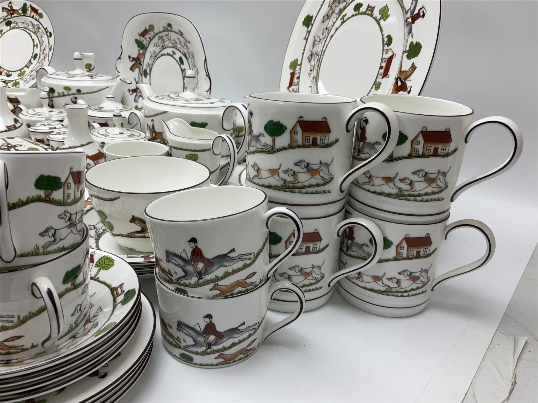 Wedgwood Hunting Scenes dinner and tea service for ten, to include dinner plates, side plates, dessert plates, cups and saucers, mugs, two large teapots, two milk jugs, etc, together with matching items by coalport and Staffordshire (94)