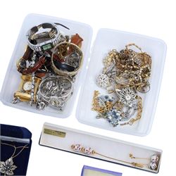 Gold locket and fine chain, both 9ct, pair of silver clip-on earrings and a collection of costume jewellery and watches
