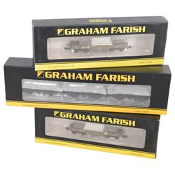 Graham Farish 'N' gauge rolling stock, comprising 373-785 Set of TTA Tank Wagons Shell Black Weathered, two 377801 FNA Nuclear Flask Wagon Flat Floor 550023, 377802 FNA Nuclear Flask Wagon Sloping Floor 550038, two 377075Y 7 Plank Wagons Leamington Priors and 377350 International Bogie Wagon with 45 Containers 'Seawheel', all boxed 