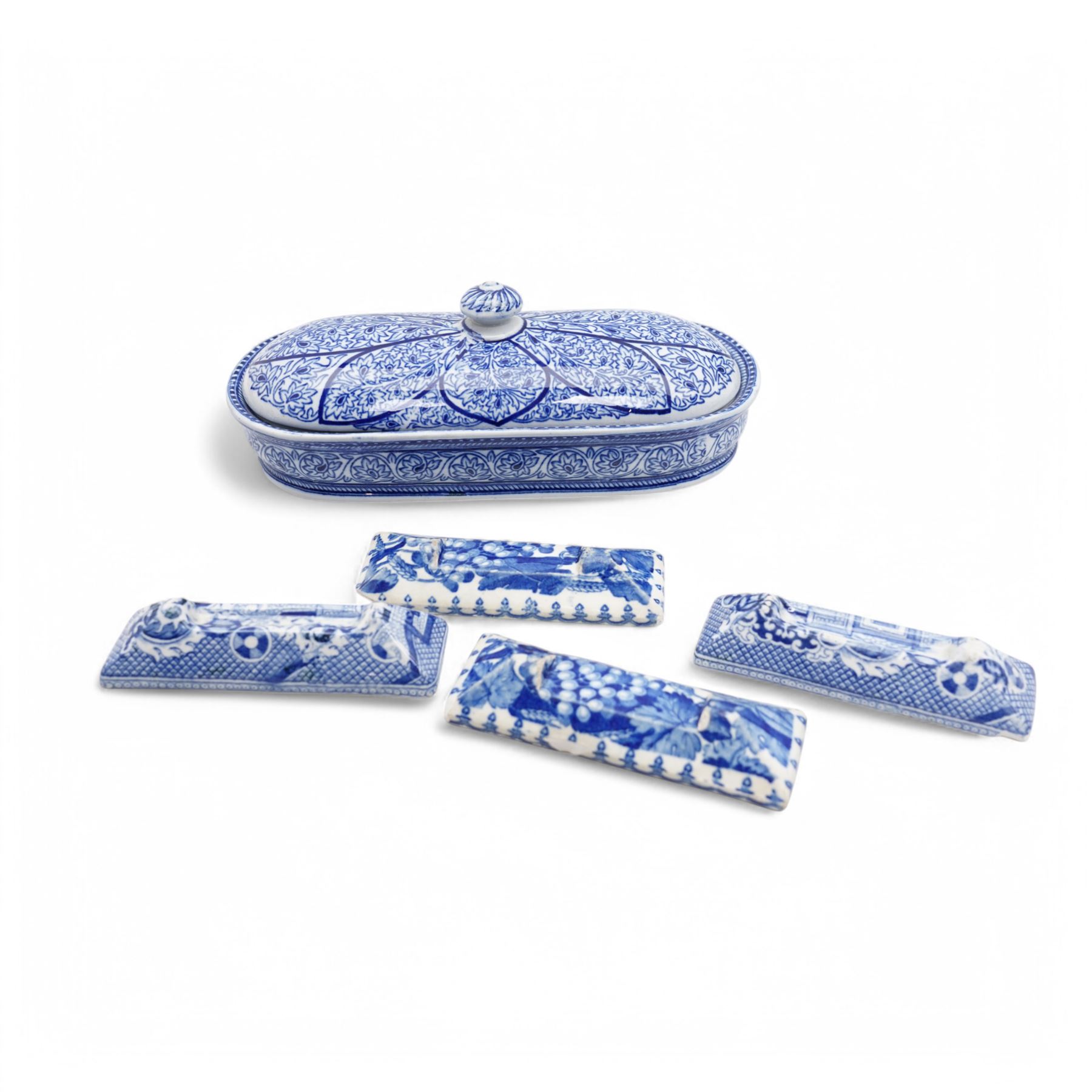 Pair of early 19th century Enoch Wood 'Grapevine Border Series' blue and white knife rests, another pair in the Willow pattern, Victorian T G Booth Indian Ornament razor box and cover and Wedgwood 'Fallow Deer' pattern coffee pot, cream jug, sugar bowl and cover and a coffee can and saucer