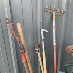 Selection of garden tools, Bosch leaf blower and Flymo garden vac plus (spares or repairs) - THIS LOT IS TO BE COLLECTED BY APPOINTMENT FROM DUGGLEBY STORAGE, GREAT HILL, EASTFIELD, SCARBOROUGH, YO11 3TX