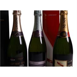 Moet & Chandon 2000 grand vintage champagne, G.H. Mumm brut cordon rouge champagne and two others, various contents and proof