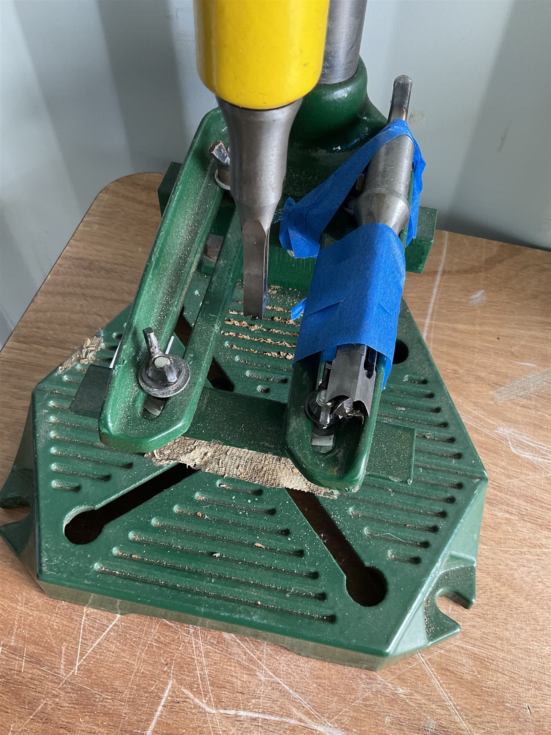 Record Power Benchtop Morticer RPM75 - THIS LOT IS TO BE COLLECTED BY APPOINTMENT FROM DUGGLEBY STORAGE, GREAT HILL, EASTFIELD, SCARBOROUGH, YO11 3TX