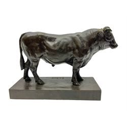 After Antoine-Louis Barye, bronze figure of a bull, upon a rectangular base, H10cm 