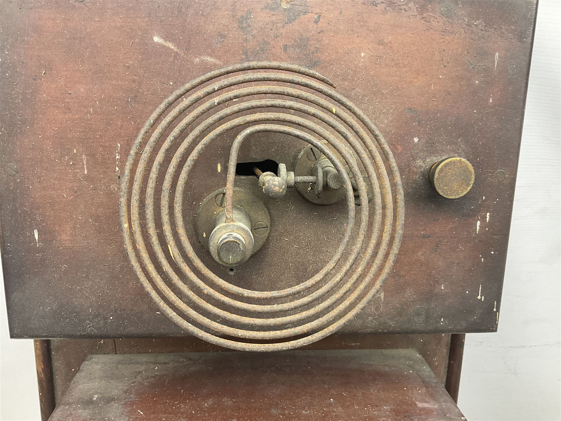 Railway  repeater signal box, with signals for train on line and arrival, H97cm