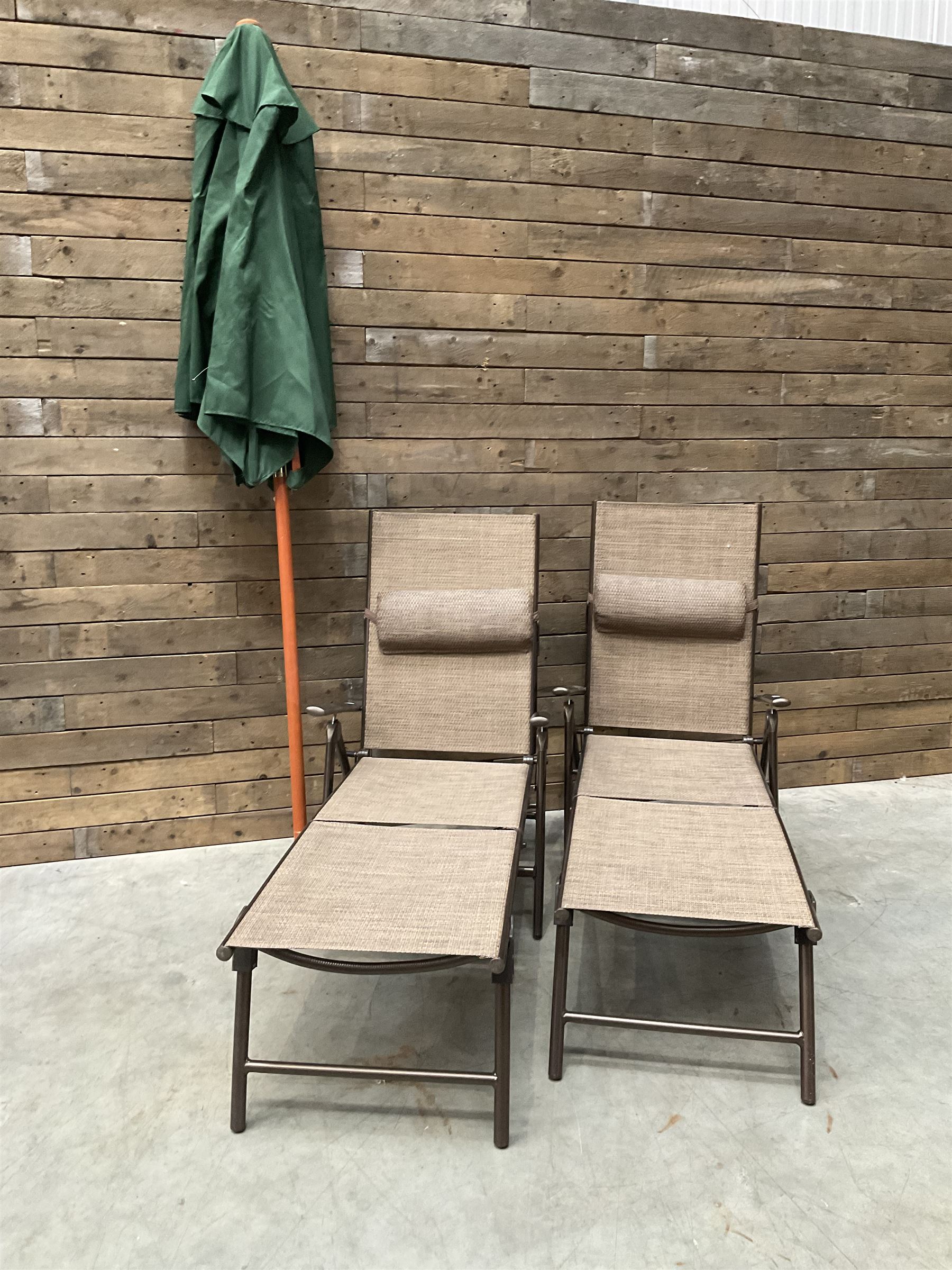 Two Pagoda garden sun lounger, with parasol