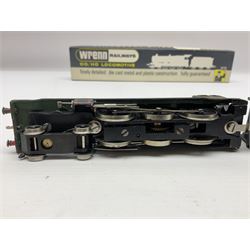 Wrenn '00' gauge - two Castle Class 4-6-0 locomotives - 'Clun Castle' No.7029 (number on buffer beam) in Great Western Green; and 'Cardiff Castle' No.4075 in BR Green; both boxed with instructions (2)