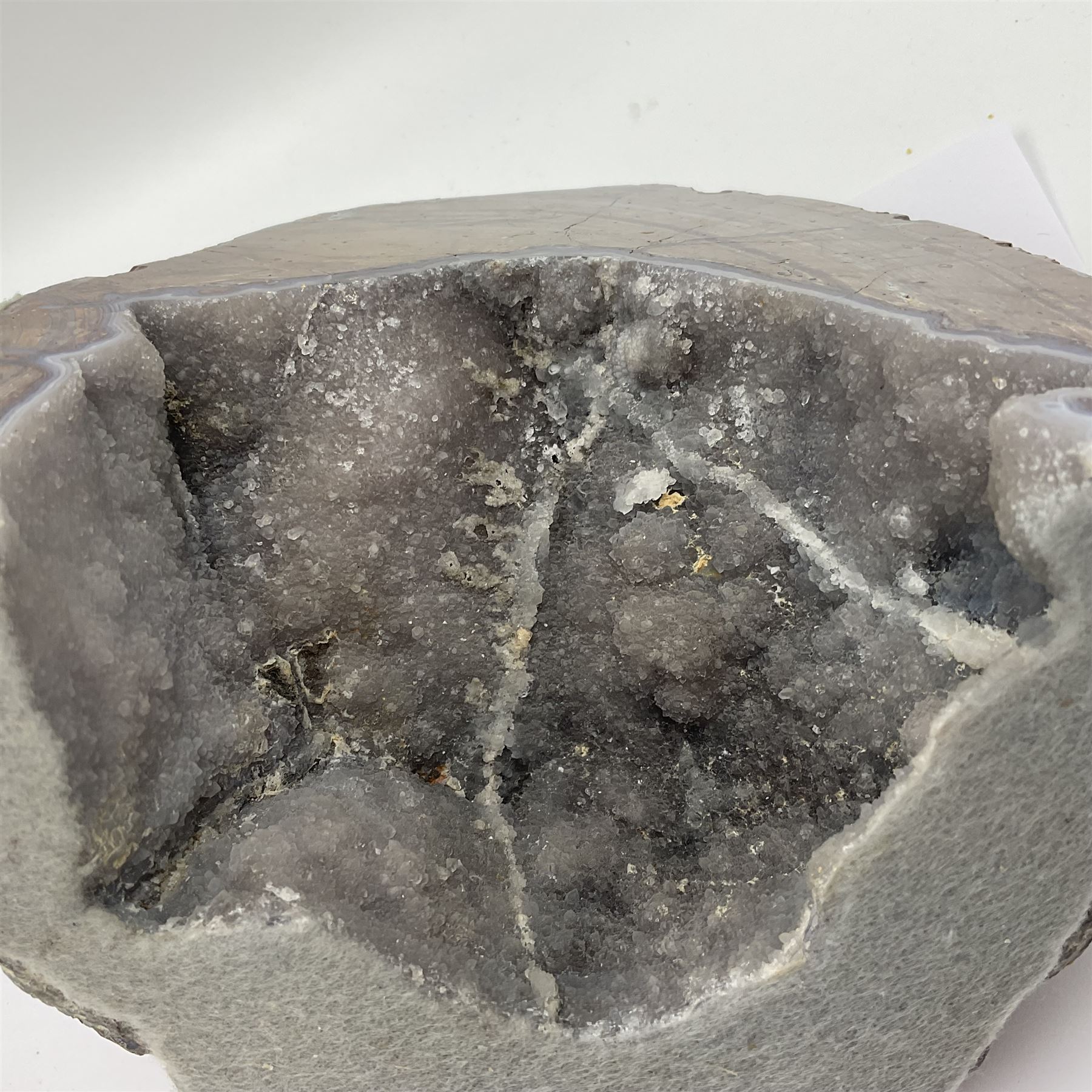 Pair of Dugway geode, natural edged bookends, in purple tones, H16cm 