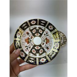 Royal Crown Derby Imari pattern 2451, four teacups, six saucers, six dessert plates etc 