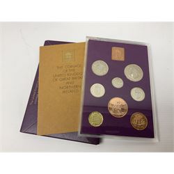 Mostly Great British coins, including two part filled collectors folders 'Great Britain Pennies', commemorative crowns, twocoinage of Great Britain and Northern Ireland sets dated 1970 and 1972 in card folders, Queen Elizabeth II 2001 five pound coin, Brunel commemorative two pound two coin set in card folder etc and a small number of stamps