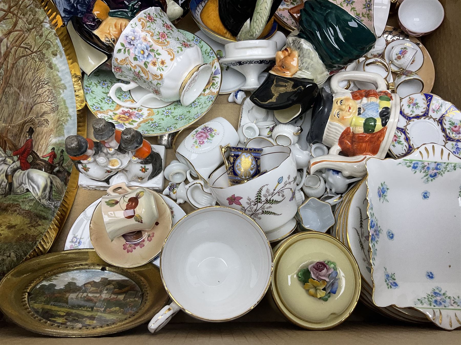 Quantity of ceramics to include Limoges egg box decorated with flowers, Limoges miniature furniture, Beswick bulldog and blue tit figures, Royal Worcester Palissy, pair of Chinese vases, Japanese tea wares, collection of thimbles, Crown Staffordshire, teawares, together with two Murano style glass clowns etc