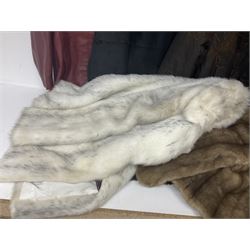 Collection of ladies vintage coats and hats, to include red leather three quarter length two faux fur examples, two fur hats etc 