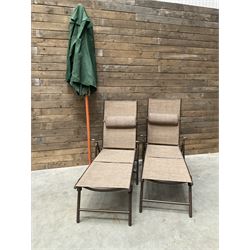 Two Pagoda garden sun lounger, with parasol