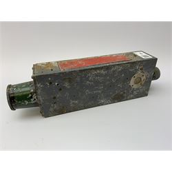 WW2 Air Ministry Williamson G45 short lens gun camera, as used by Spitfires, Hurricanes and Typhoons, ref.no. 14A/1390, serial no. 4369, containing magazine ref.no. 14A/1393, L31cm
