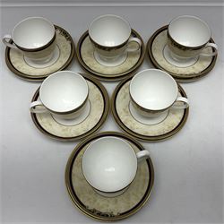 Wedgwood Cornucopia pattern tea service for six, comprising dessert plates, teacups and saucers (18)
