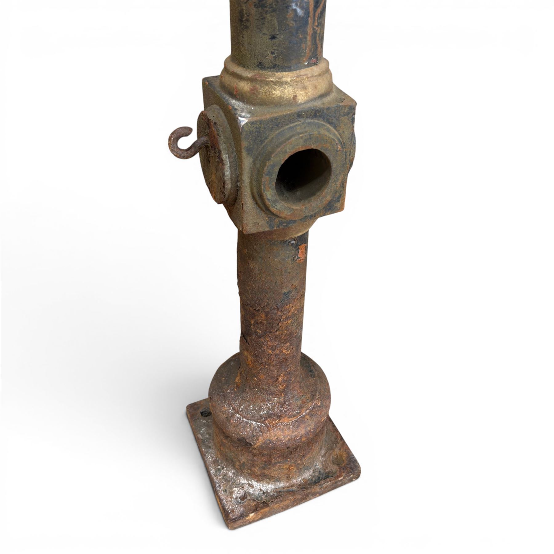 Pair of Victorian design painted heavy cast iron bollards or railing columns