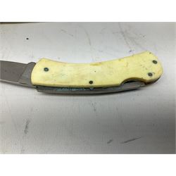 Eighteen pocket knives including examples by Richards of Sheffield, knife  commemorating the Royal Wedding 29th July 1981 etc