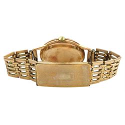 Helvetia gentleman's 14ct gold manual wind wristwatch, London 1946, on gold-plated bracelet strap