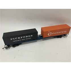 Hornby/Tri-Ang ‘00’ gauge - eight various coaches and eighteen goods wagons; all unboxed (26)