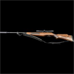 Gamo Maxima .22 break barrel air rifle, serial no 04-183689-04, with Gamo sight, in gun sleeve, L121cm