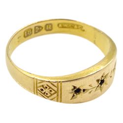 Victorian 18ct gold gypsy set ring by A W Crosbee & Co, Chester 1900