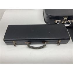 F. Buisson Dallas London oboe, serial no.5434; Boosey & Hawkes Lafleur clarinet, serial no.807004; and incomplete Boosey & Hawkes Regent clarinet, serial no.372169; each in fitted carrying case (3)