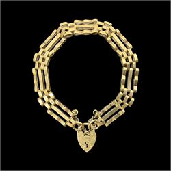 9ct gold gate bracelet, with heart locket clasp