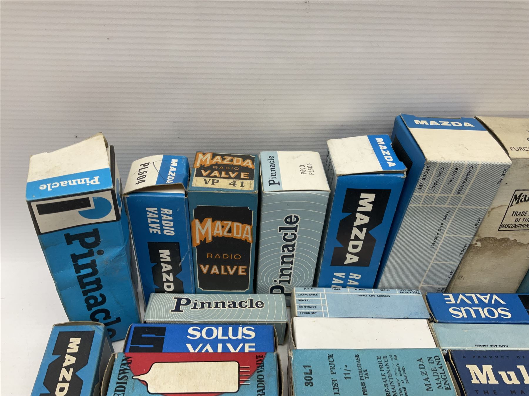 Collection of empty boxes for Pinnacle, Mazda, Mullard, Solus etc, thermionic vacuum tubes/valves, approximately 83