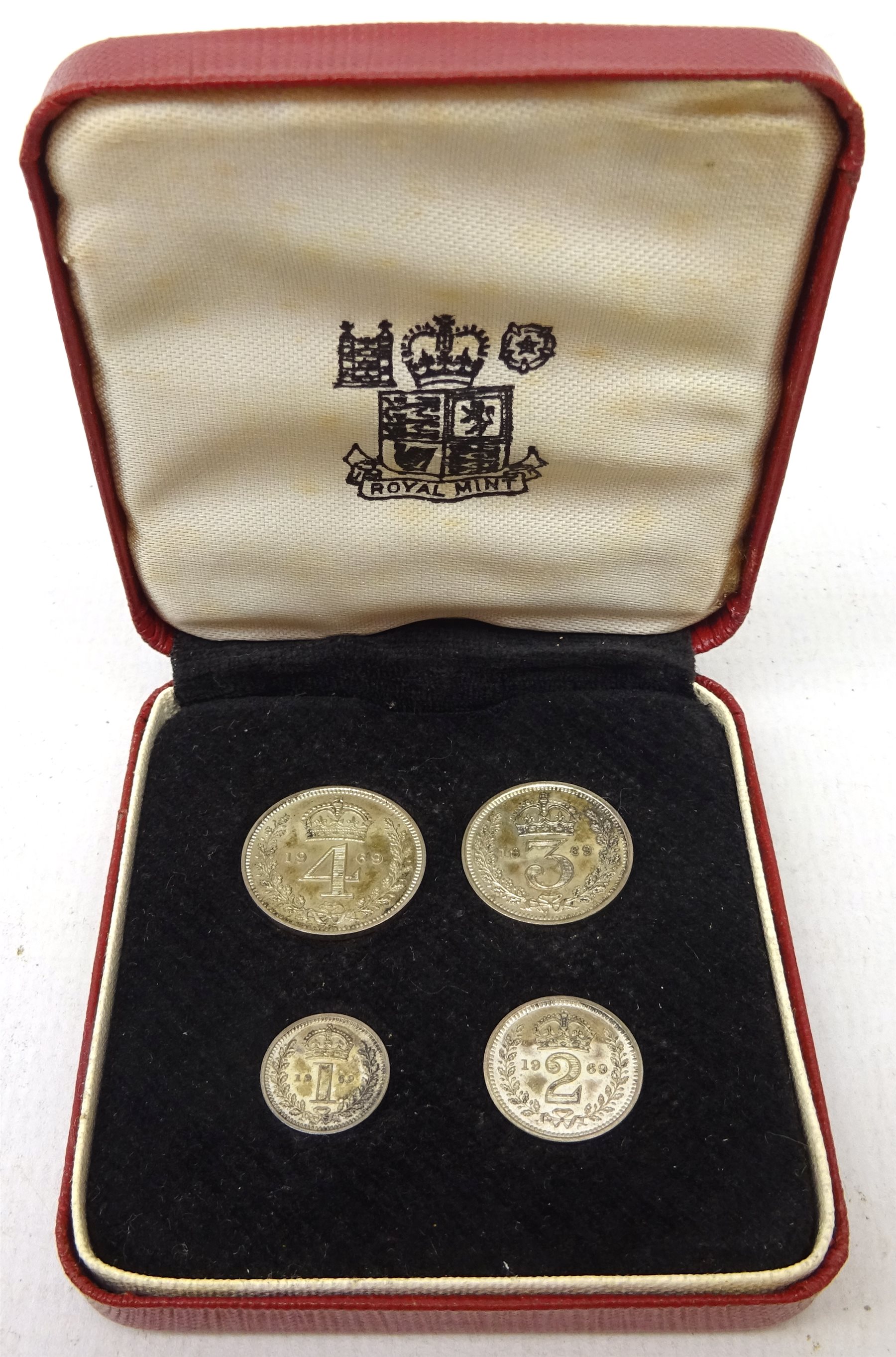 1969 Queen Elizabeth II Maundy set, in Royal Mint box, with Selby Abbey