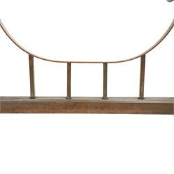 Early 20th century brass and buttoned green leather club fender with plain uprights 