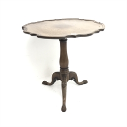 19th century mahogany pedestal table with shaped top, single turned column on three acanthus and shell carved supports, W71cm, H71cm, D71cm