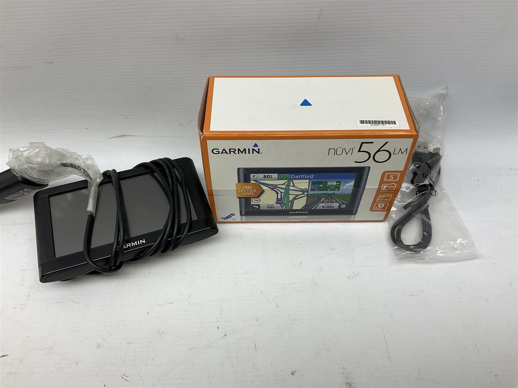 Sanyo recorder and Garmin Nuvi 56

Sanyo VM ES88P video recorder with power supply, together with boxed Garmin NUVI 56LM GPS system