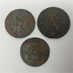 Thirty six late 18th century and onwards United Kingdom and World coins and tokens, to include 1772 Catherine II 5 Kopecks, Swedish quarter and half Skilling pieces dated 1809 and 1806, two Skilling Courant piece dated 1810, 1831 Isle of Man half penny token etc 